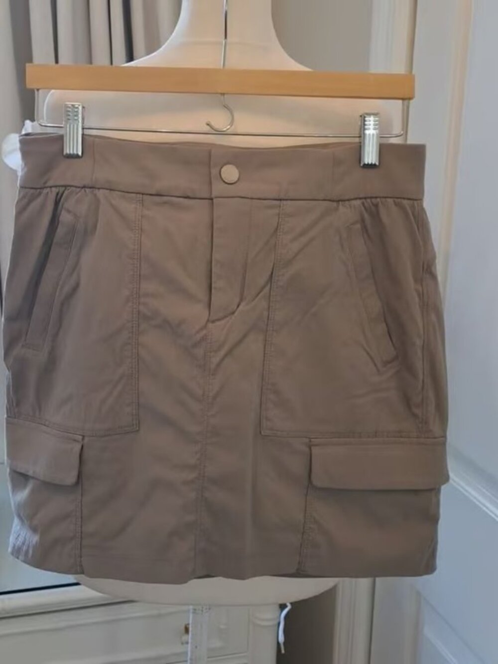 Athleta Womens Trekkie Grey Skort 2.0 Mesh Undershorts Elastic Waist/Zip Sz. 6